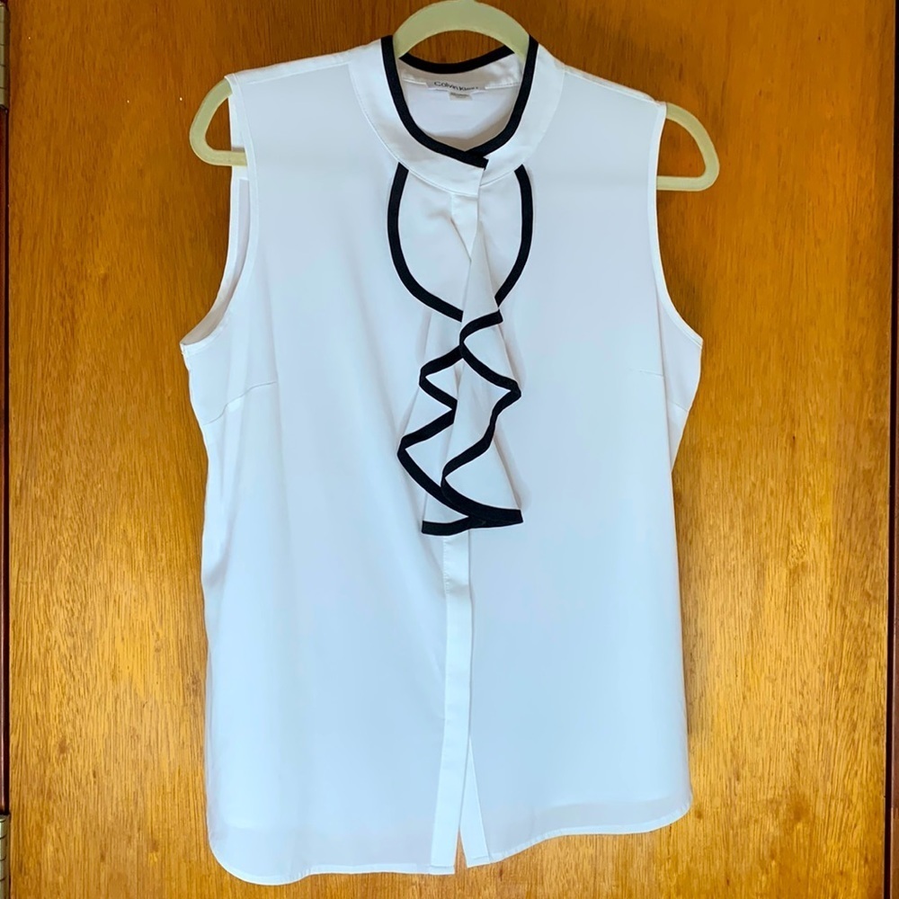 White black trim sleeveless Calvin Klein blouse Large